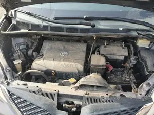 Toyota Sienna 2015 Gray