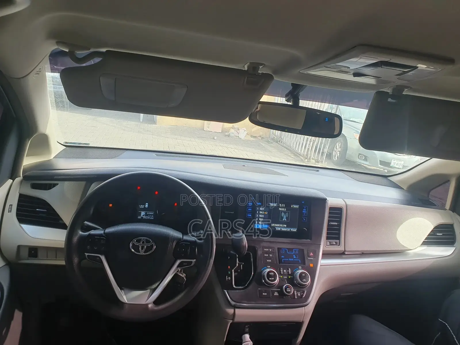 Toyota Sienna 2015 Gray