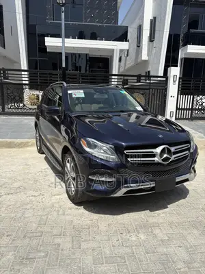 Mercedes-Benz GLE-Class GLE 350 2018 Blue