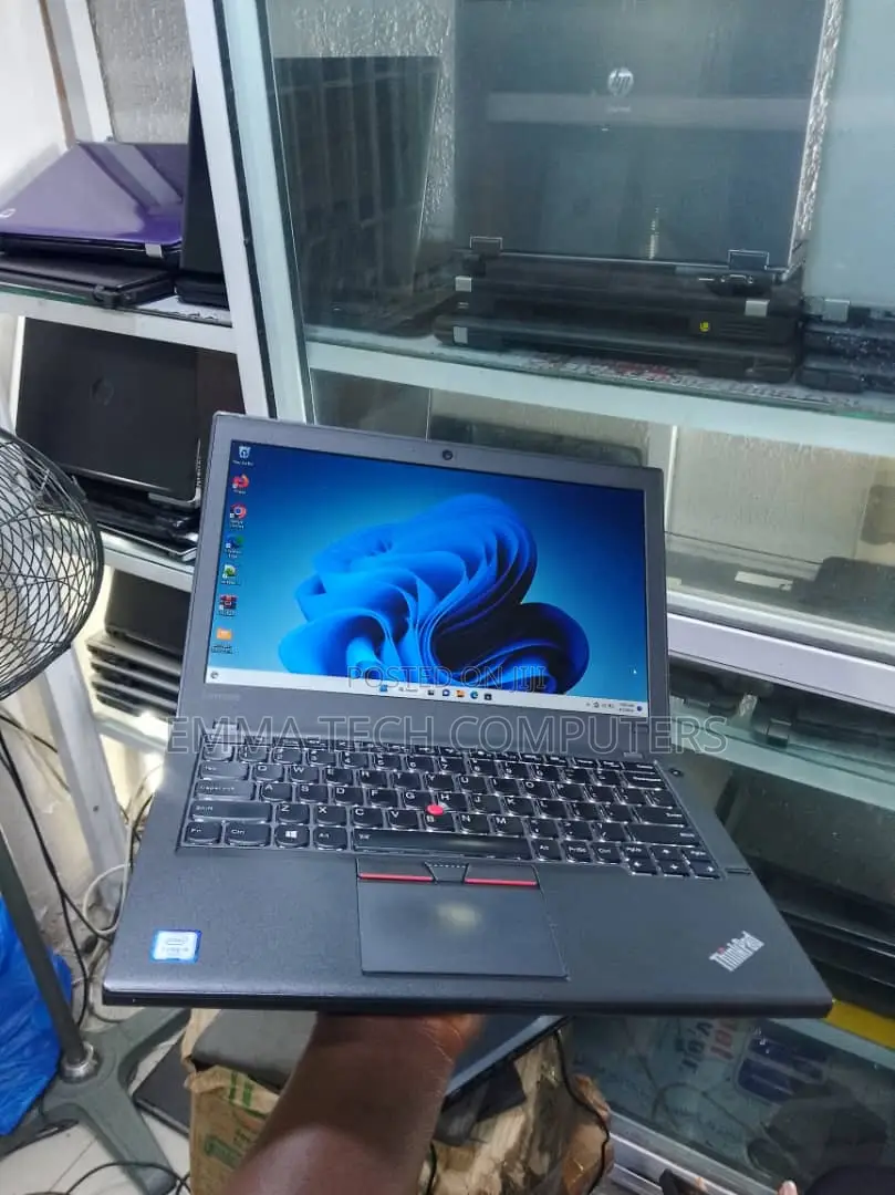 Laptop Lenovo ThinkPad X260 8GB Intel Core i5 HDD 500GB