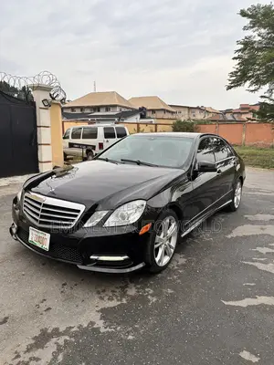Mercedes-Benz E350 Base 4dr 4Matic Sedan AWD (3.5L 6cyl 7A) 2012 Black