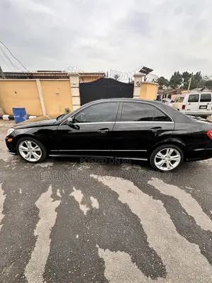 Mercedes-Benz E350 Base 4dr 4Matic Sedan AWD (3.5L 6cyl 7A) 2012 Black