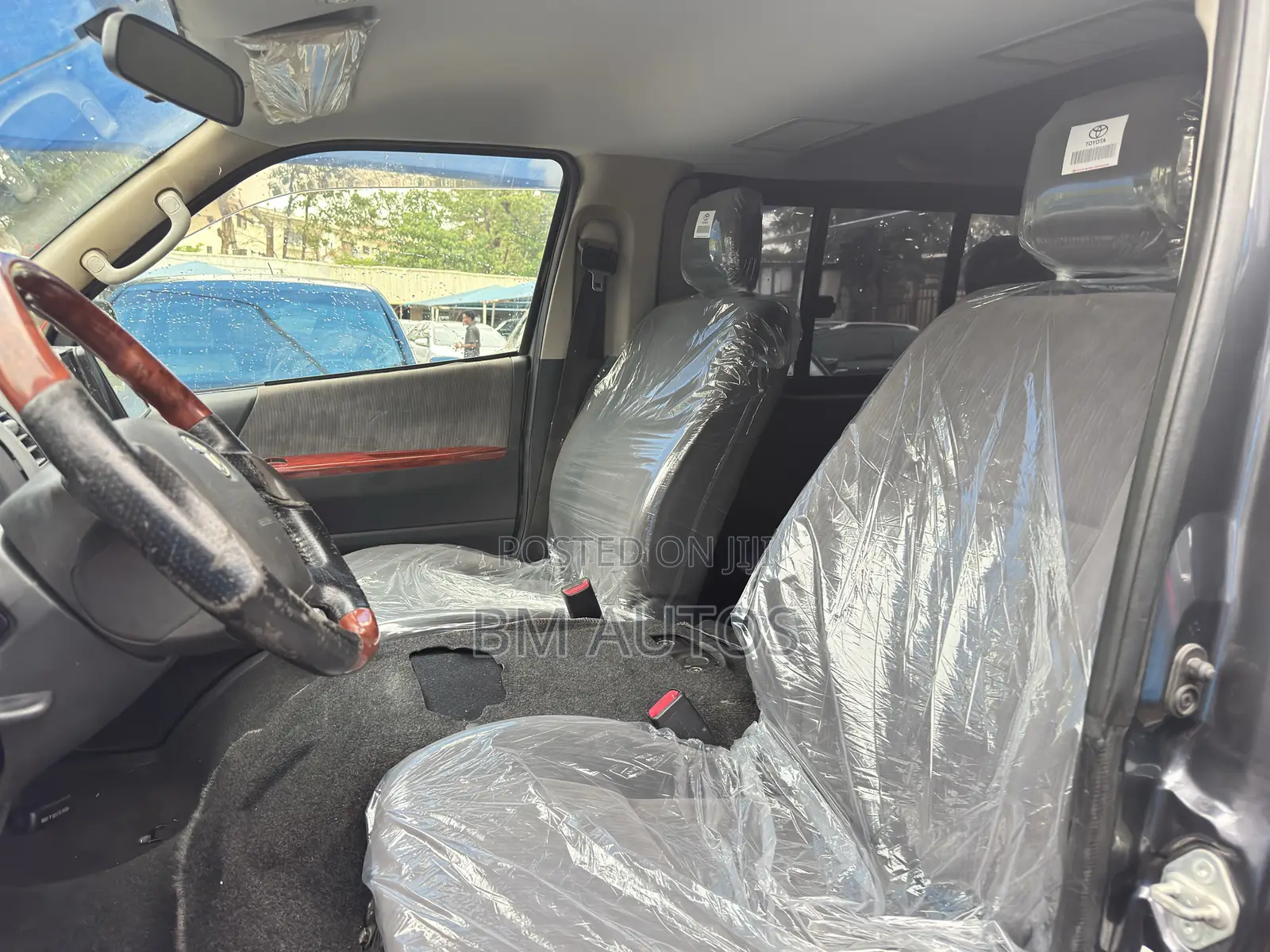 Toyota HiAce 2012 Grey