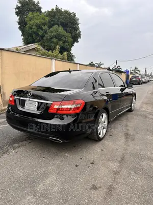 Mercedes-Benz E350 Base 4dr 4Matic Sedan AWD (3.5L 6cyl 7A) 2012 Black