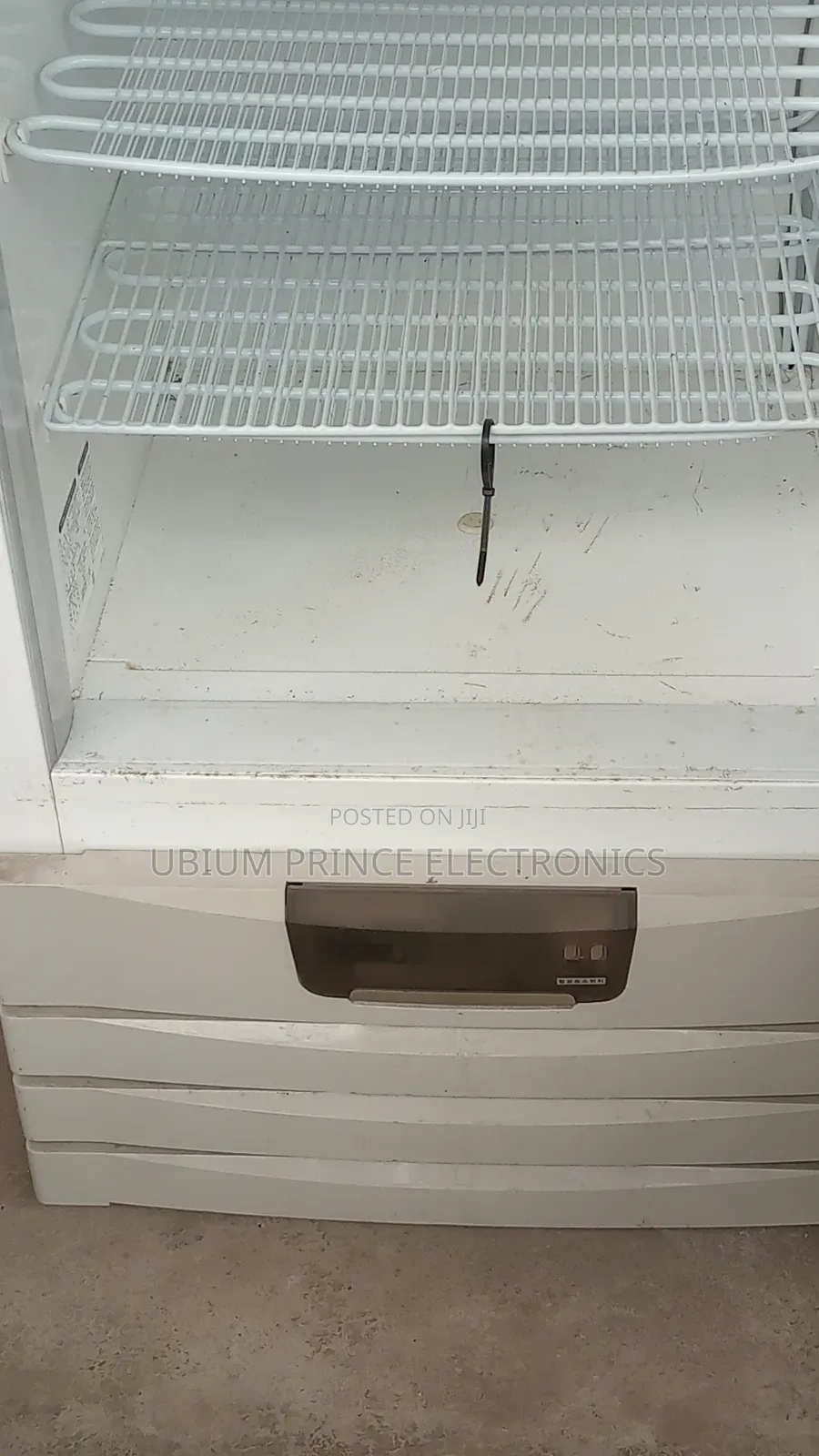 Carrier Glass Freezer