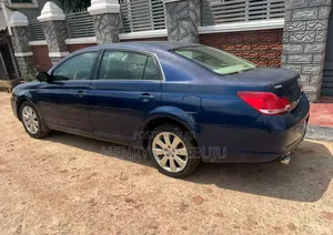 Toyota Avalon XLS Sedan FWD (3.5L 6cyl 6A) 2008 Blue