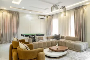 Stunning 2 Bedroom With Pool, Gym, Ps5, Snooker/Tennis, 2 Balconies