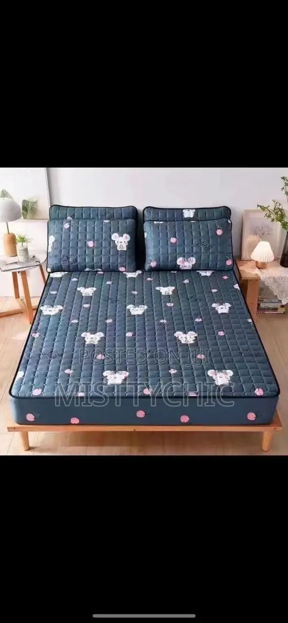 Waterproof Bedsheet With 4 Pillow Cases