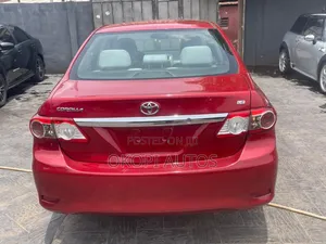 Toyota Corolla 2013 Red