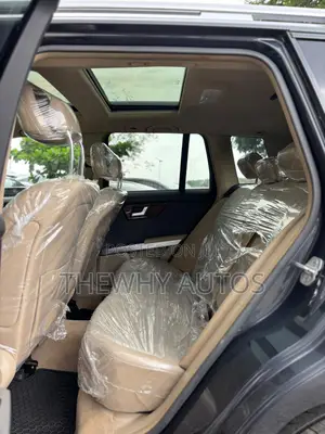 Mercedes-Benz GLK-Class 350 4MATIC 2012 Gray
