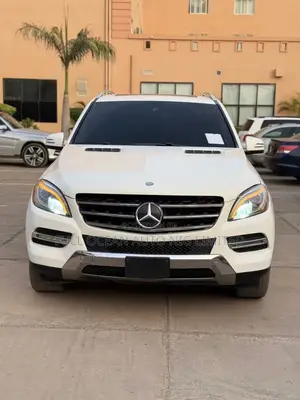 Mercedes-Benz M Class ML350 4MATIC 4dr SUV AWD (3.5L 6cyl 7A) 2015 White