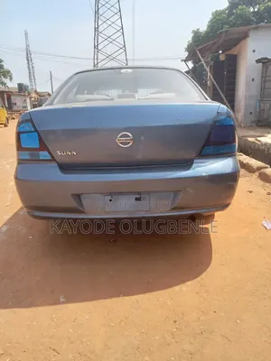Nissan Sunny 2010 Blue