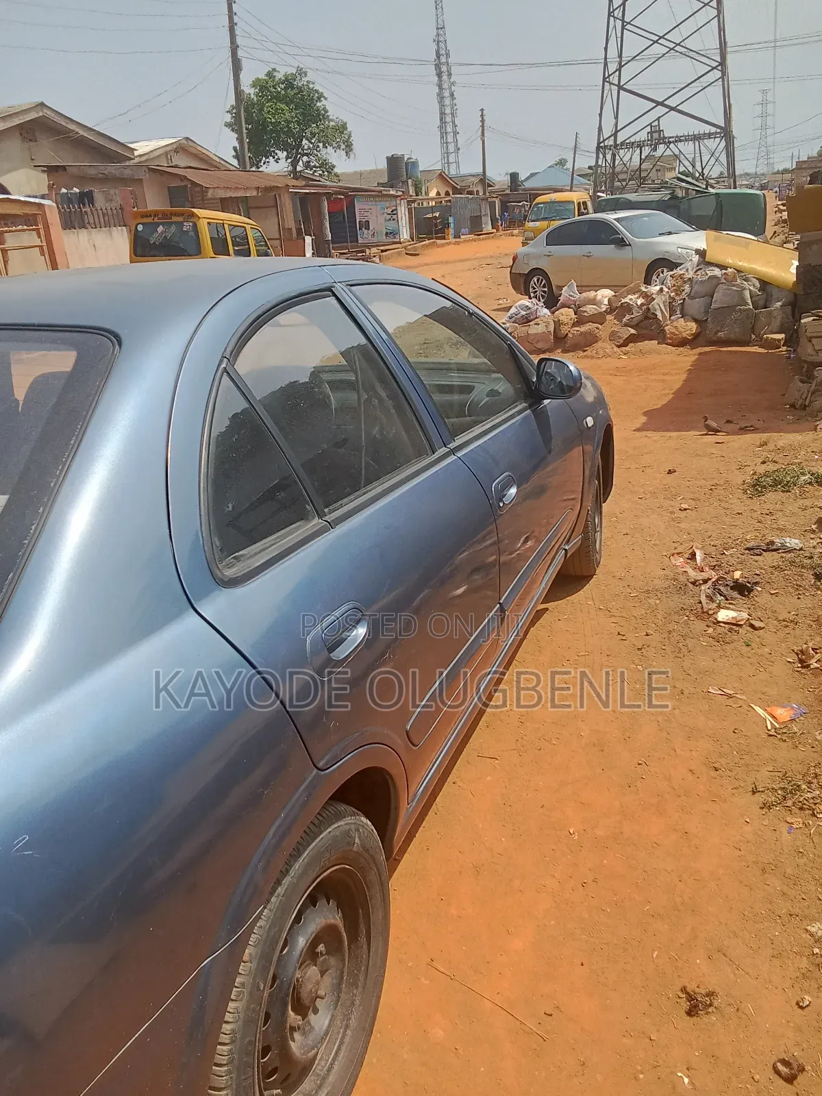 Nissan Sunny 2010 Blue