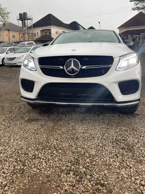 Mercedes-Benz GLE-Class GLE 550 4MATIC 2017 White