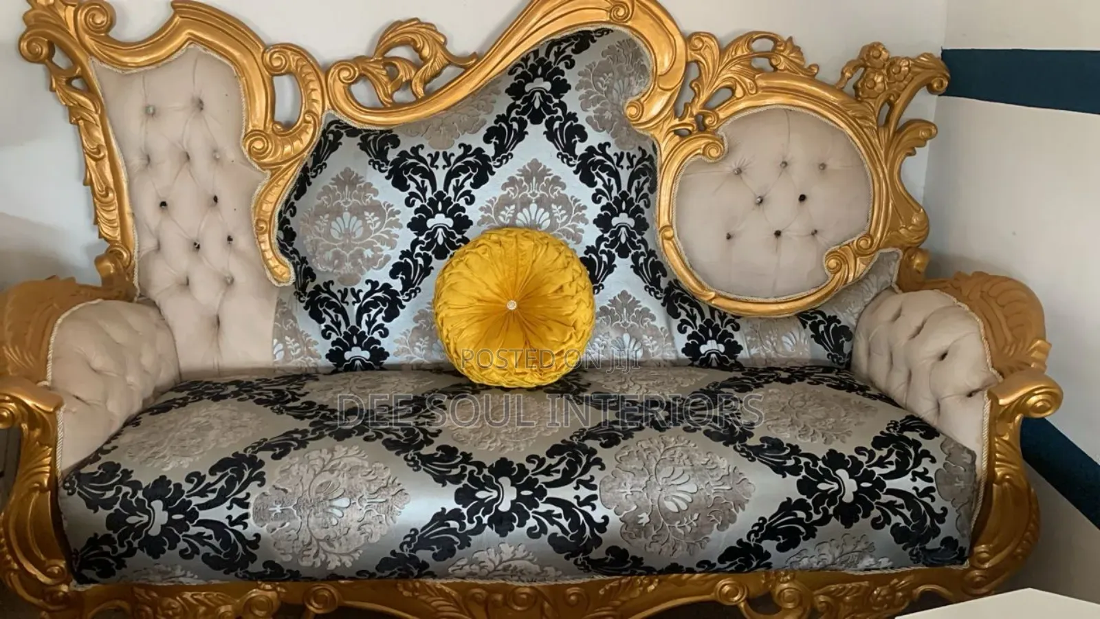 Royal Sofa Chairs