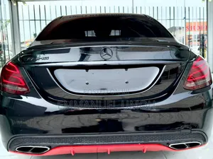 Mercedes-Benz C300 2015 Black