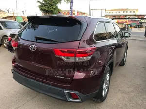 Toyota Highlander 2017 Maroon
