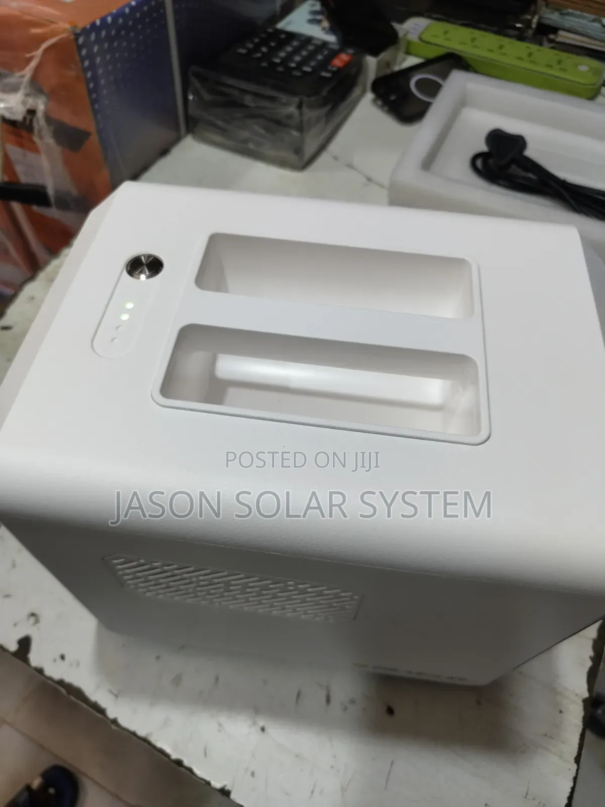 1kwh Pro Cola Solar Generator 300watts Output