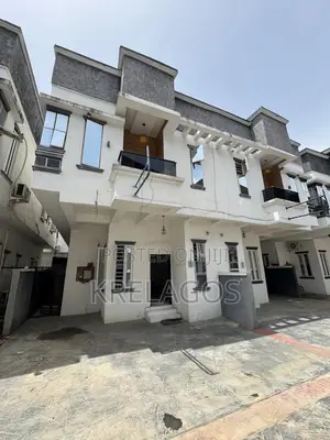 4bdrm Duplex in Ikota for sale