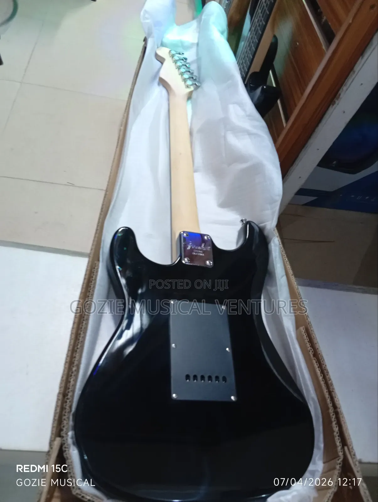 Fender Stratocaster Electric Lead Guitar Red Colour