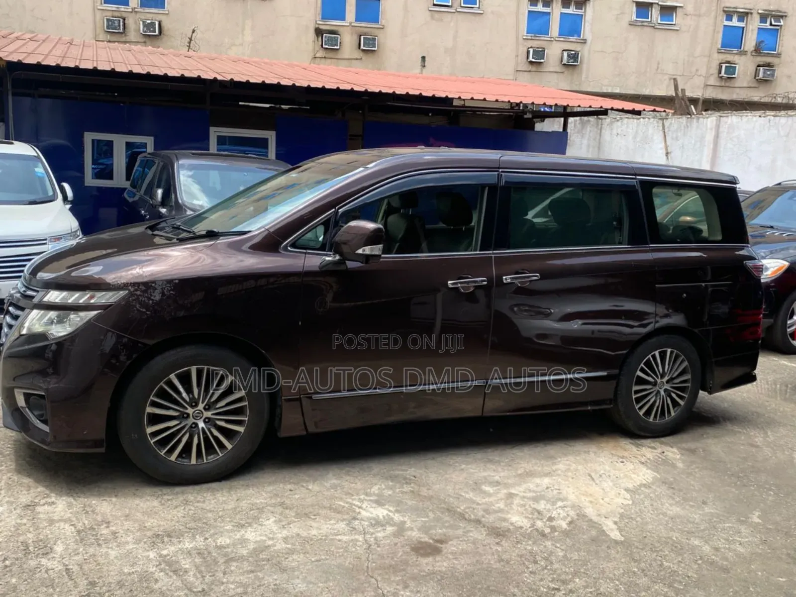 Nissan Elgrand 2015