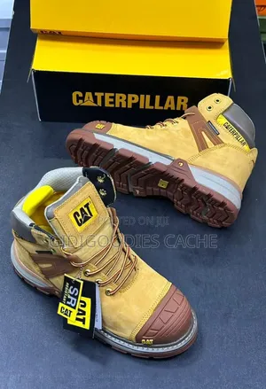 Caterpillar Slip Resistant Boots Size 40-46