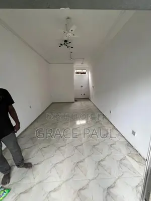 Store/Office Space in Gra