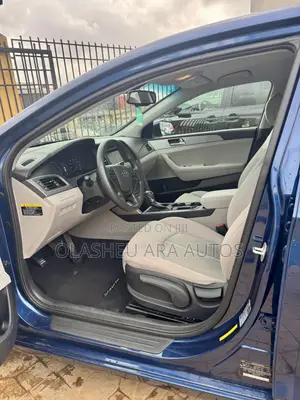 Hyundai Sonata Base Sedan FWD (2.4L 4cyl 6A) 2017 Blue