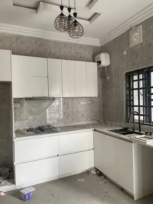2bdrm Block of Flats in Omolayo ,Shobande, for rent