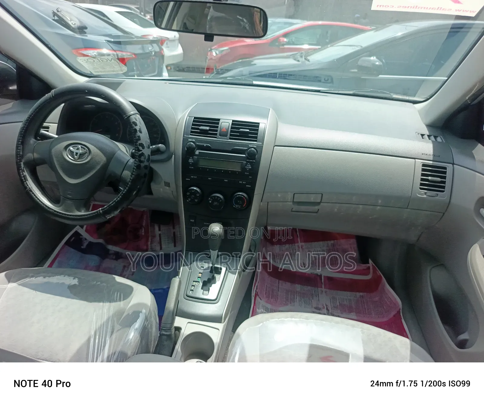 Toyota Corolla 2010 Silver