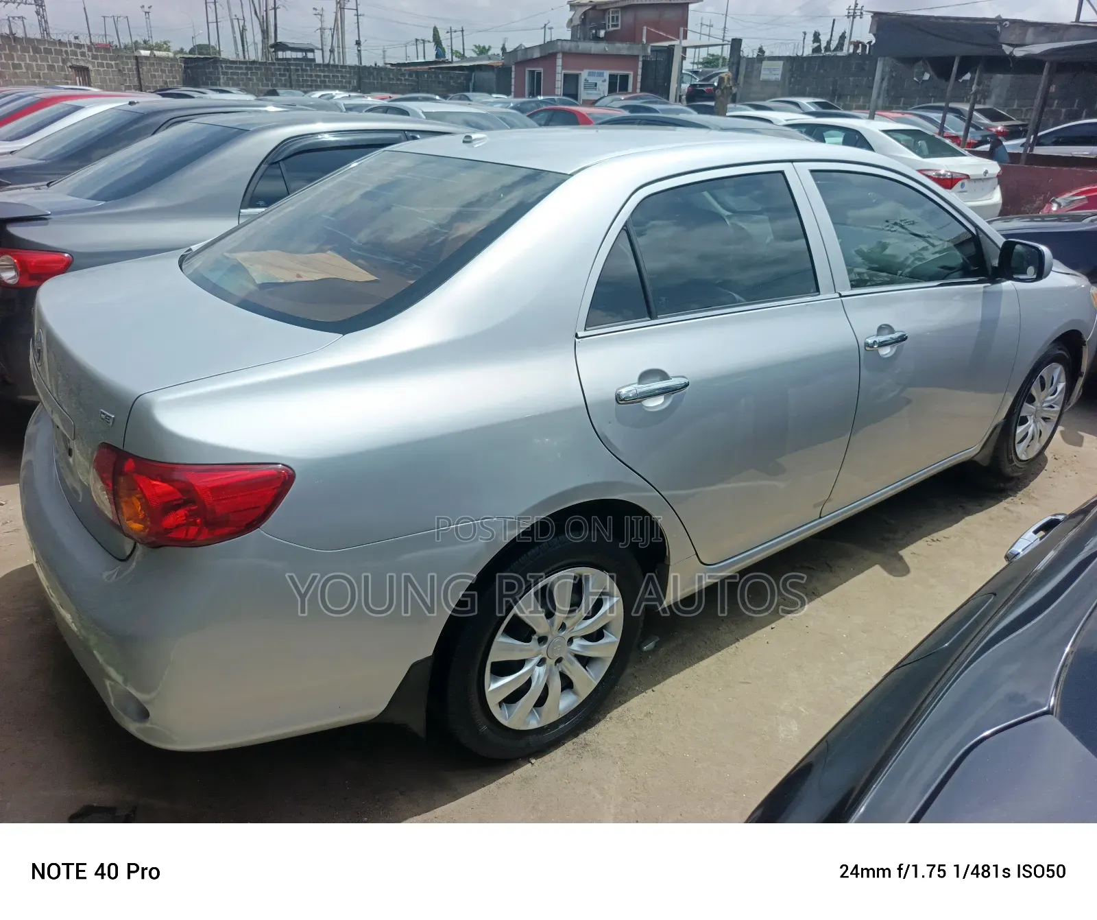 Toyota Corolla 2010 Silver