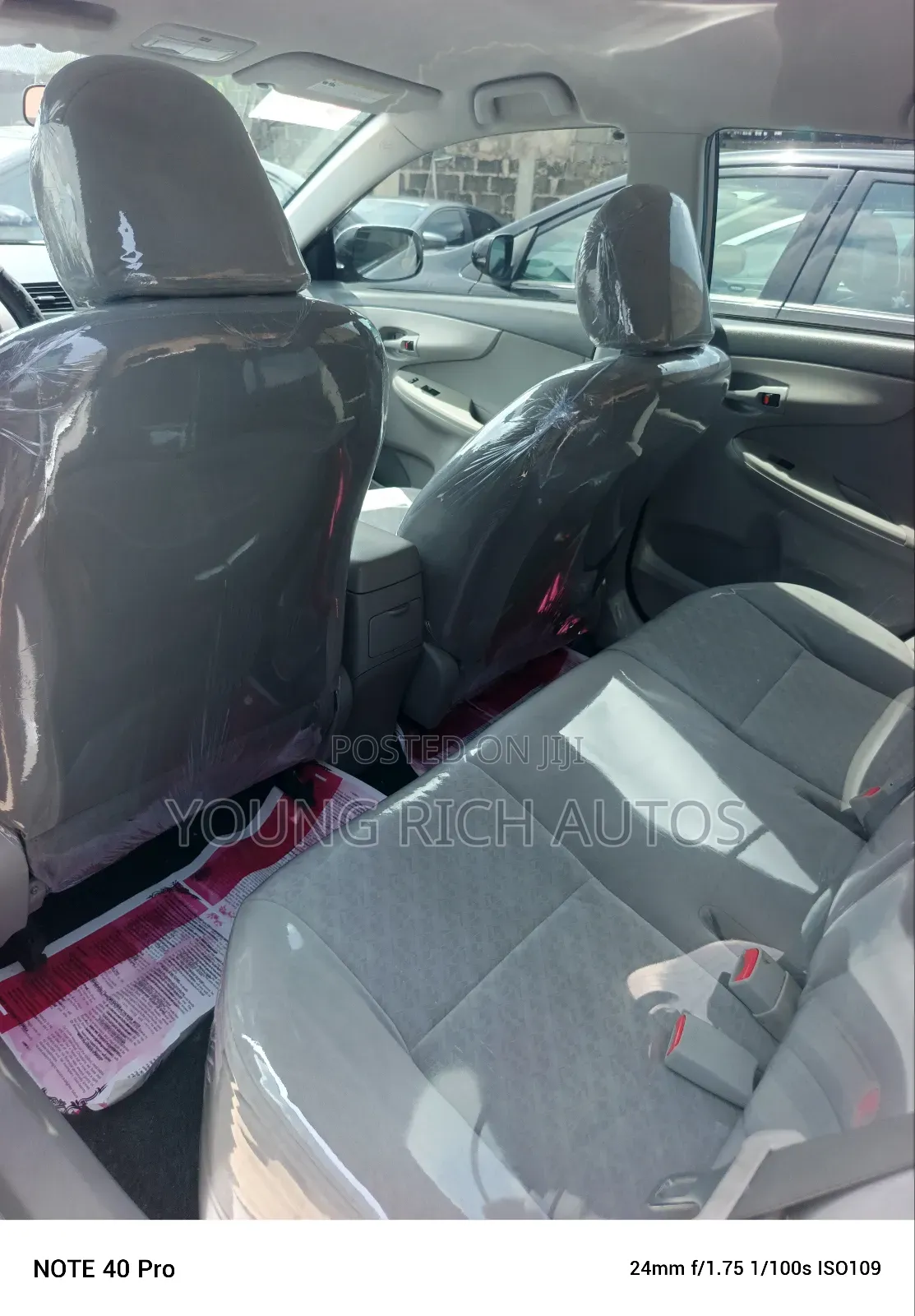 Toyota Corolla 2010 Silver