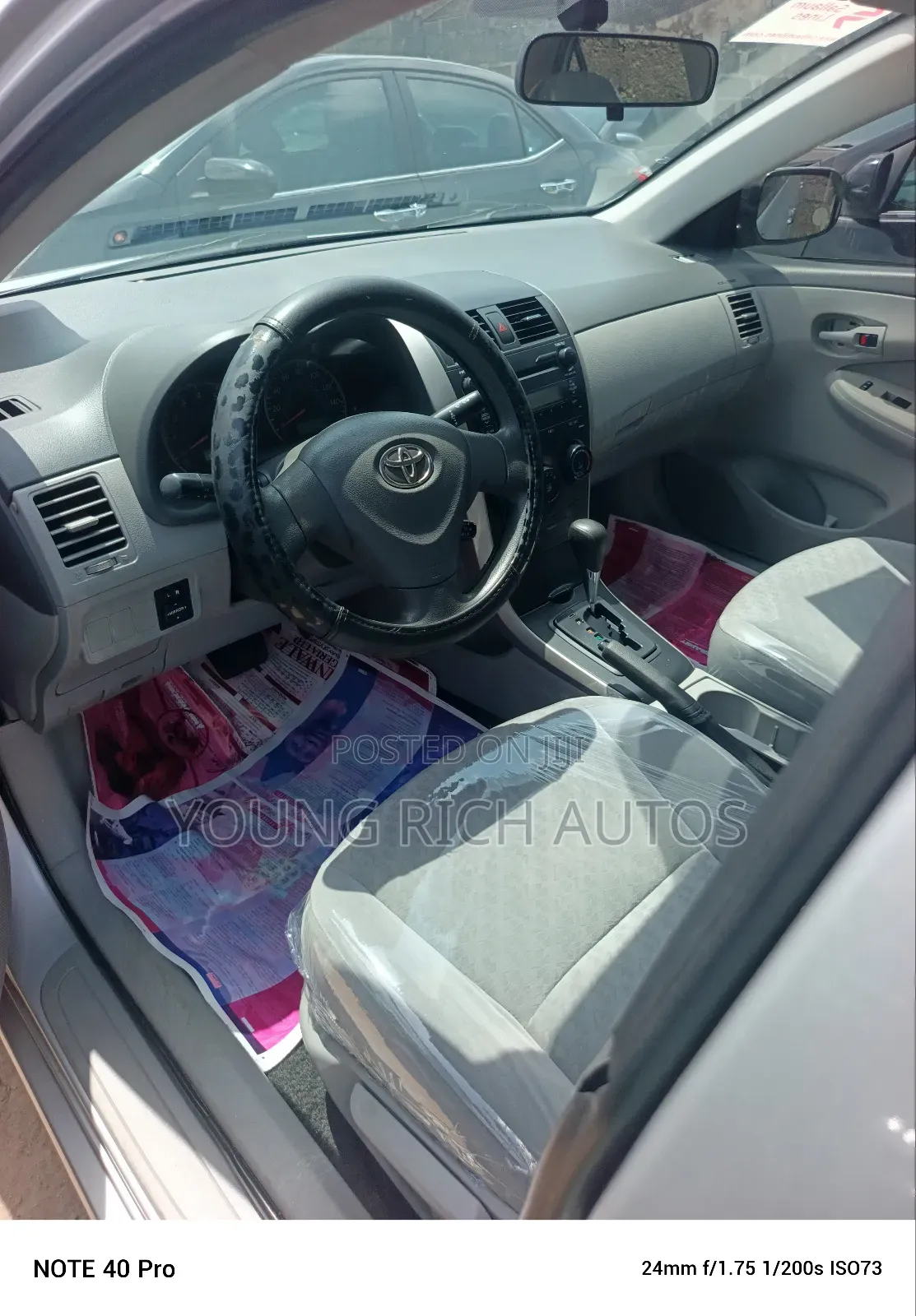 Toyota Corolla 2010 Silver