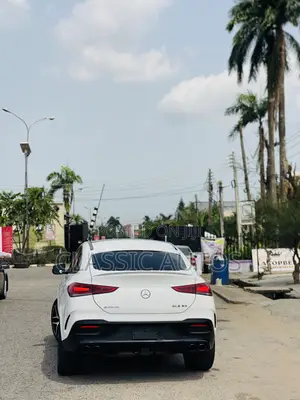 Mercedes-Benz GLE-Class 2021 White