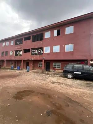 3bdrm Block of Flats in Isi Eke Estate, Umuahia for sale