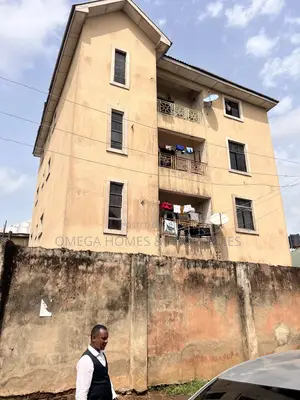 3bdrm Block of Flats in Agbama, Umuahia for sale