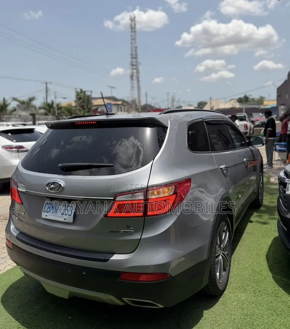 Hyundai Santa Fe 2015 Silver