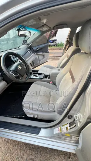 Toyota Camry 2012 Silver