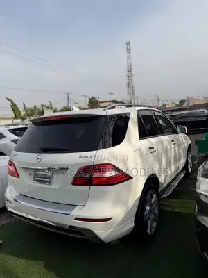 Mercedes-Benz M Class ML350 4MATIC 4dr SUV AWD (3.5L 6cyl 7A) 2015