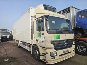 Mercedes-benz 2010 White
