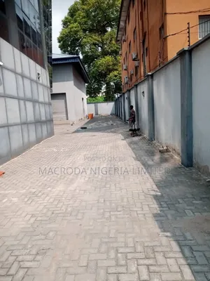 Commercial Property Available to Lease