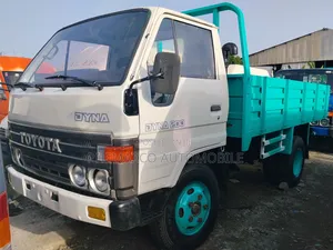 Toyota Dyna200 White and Light Blue