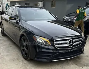 Mercedes-Benz E300 2019 Black