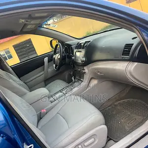 Toyota Highlander 2012 Blue