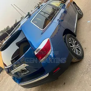 Toyota Highlander 2012 Blue