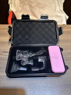 Bong Set Available as Seen