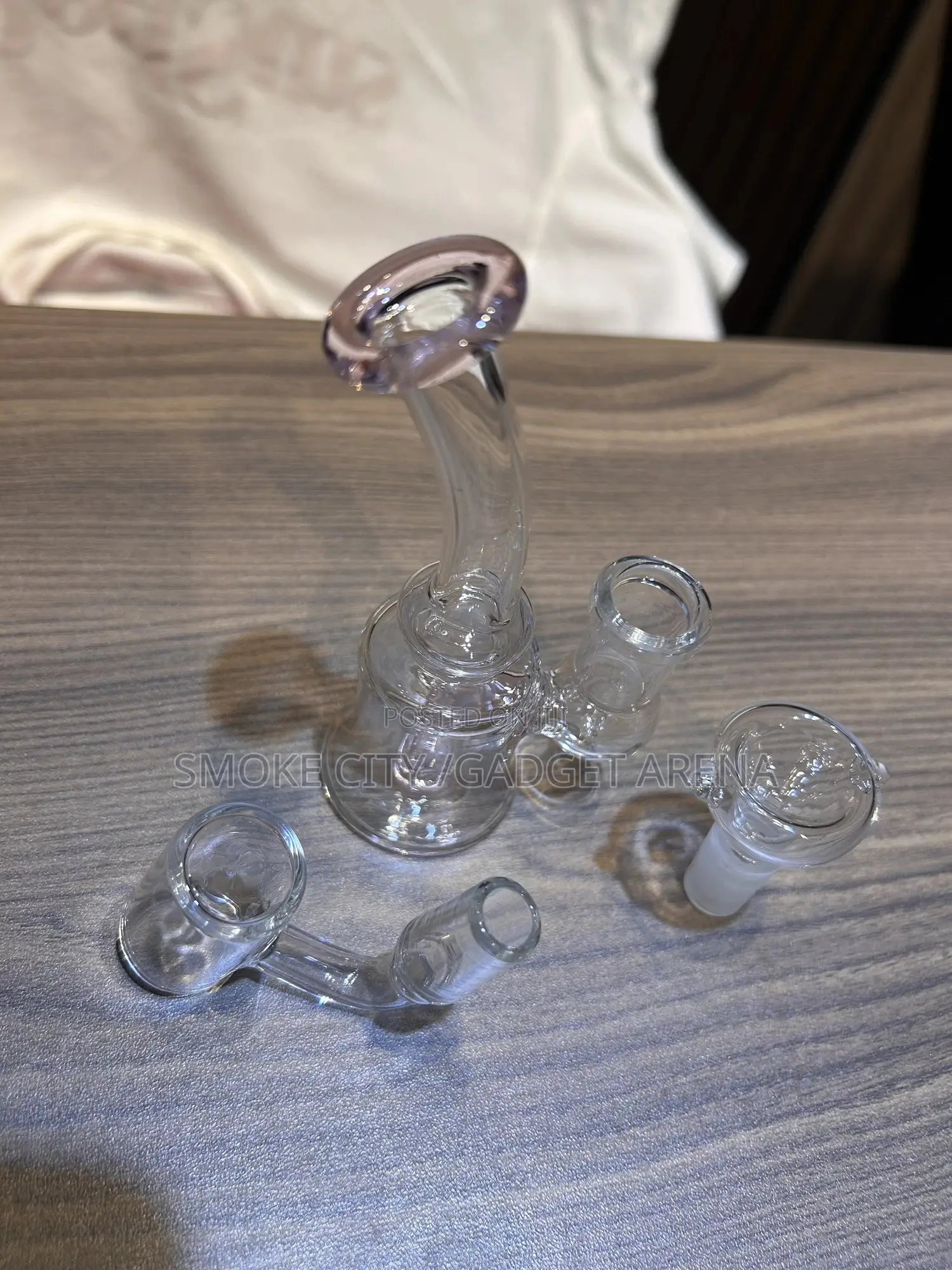 Bong Set Available as Seen