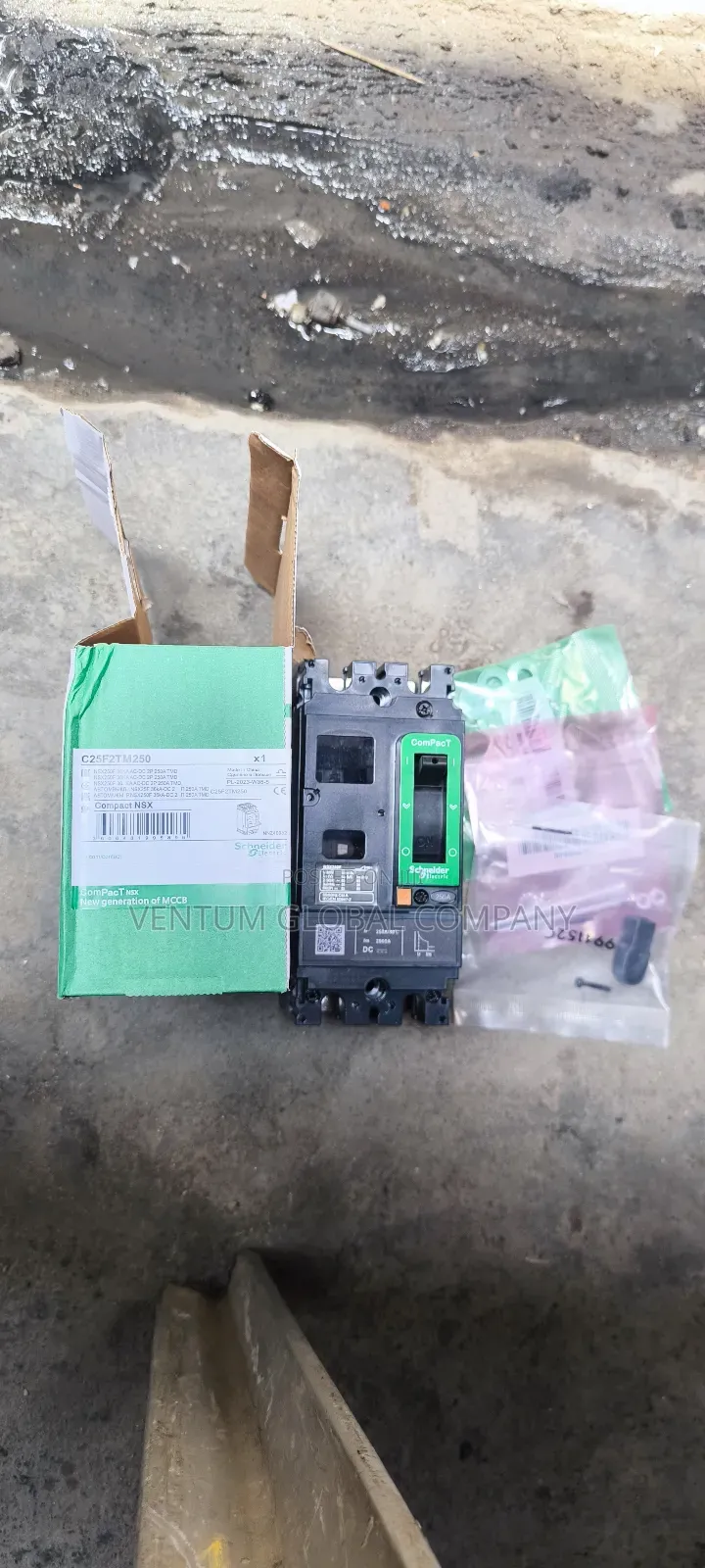 Original Dc Battery Breaker 250a Schneider 2pole