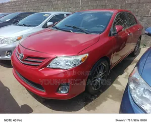 Toyota Corolla 2013 Red