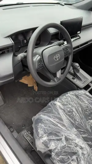New Toyota Corolla Cross 2025 Gray